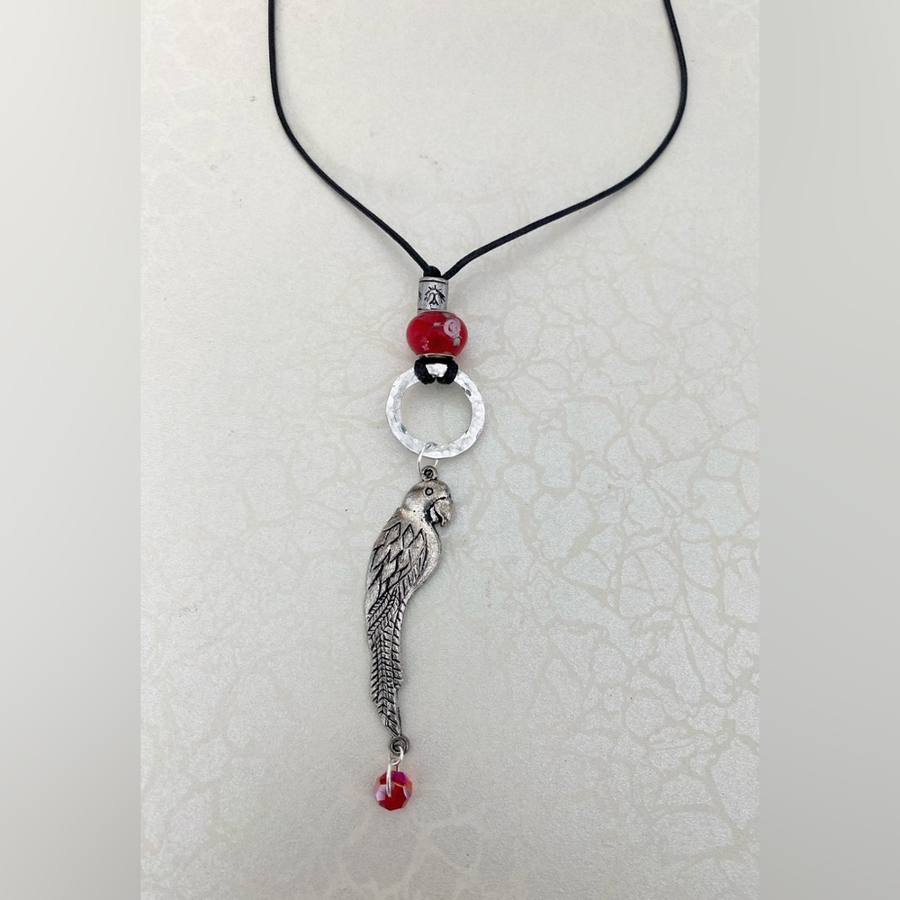 Red Glass Beaded Hammered Ring Parrot Pendant Necklace
